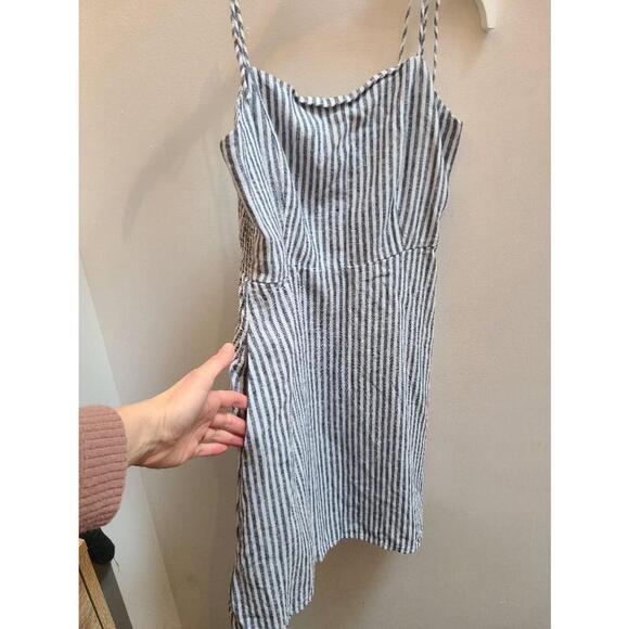 NWT - Old Navy - Fit & Flare Tie Strap Cami Mini Linen Dress - Pinstripe - S - Picture 4 of 13